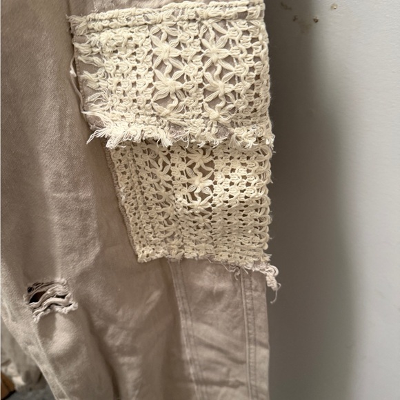 POL Cream Textured Joggers -Small - Picture 5 of 7